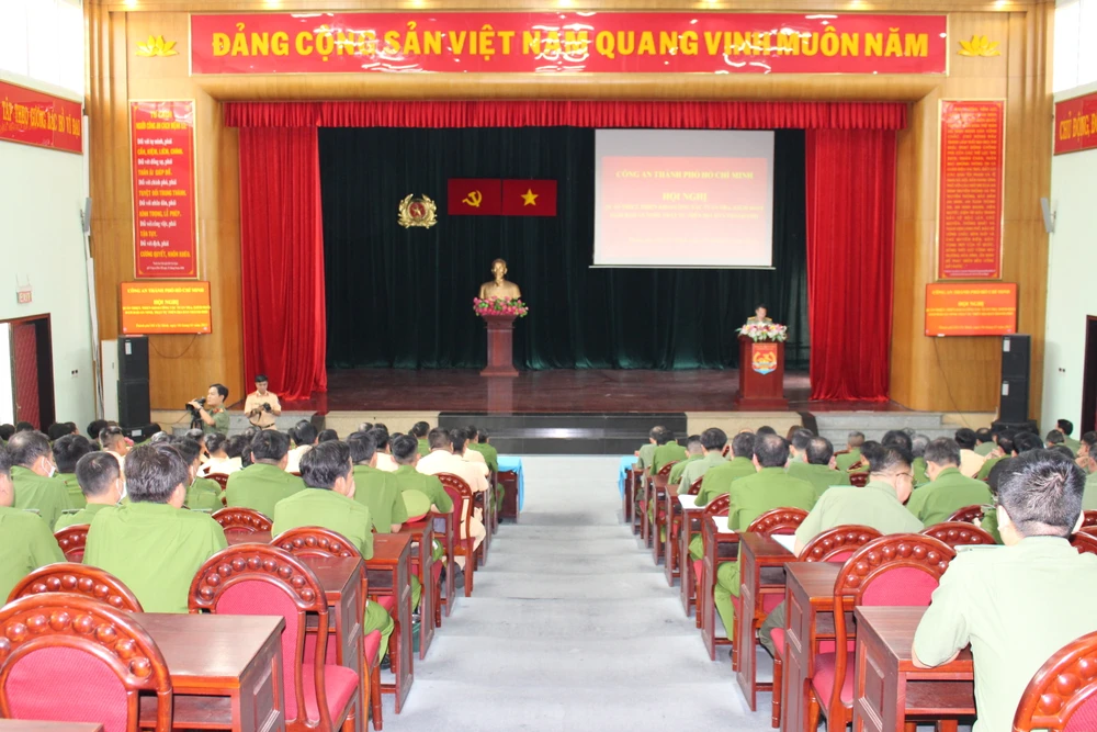 Công an TP.HCM thành lập 10 tổ tuần tra đảm bảo ANTT cong-an-tphcm-thanh-lap-10-tong-cong-tac-dam-bao-antt-dip-tet-2023