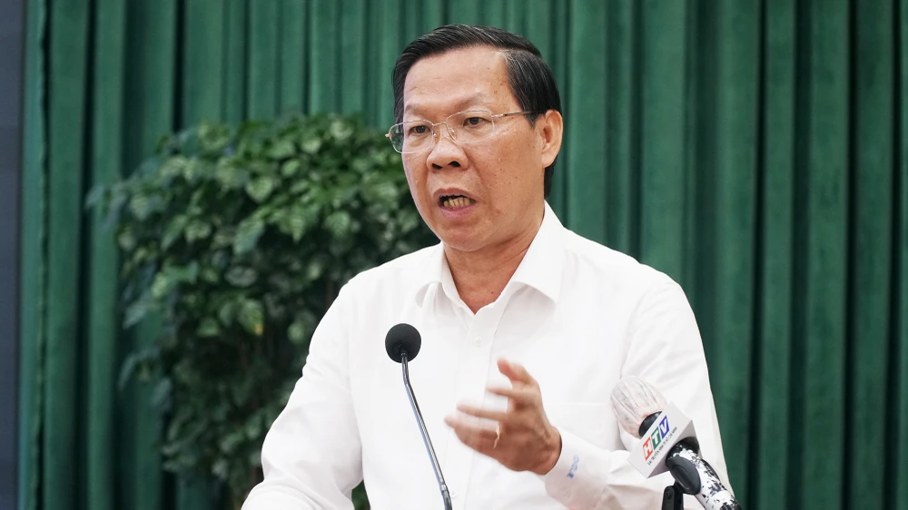 Ông Phan Văn Mãi, Chủ tịch UBND TP phát biểu chỉ đạo hội nghị. Ảnh: N Tiến