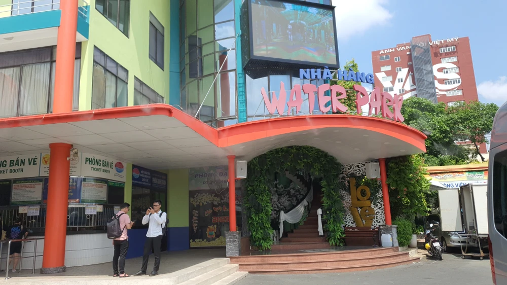 Nhà hàng Water Park, Công viên nước Đầm Sen, nơi xảy ra vụ việc. Ảnh: NT