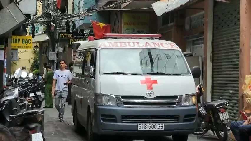 Thi thể nạn nhân được đưa về nhà xác để phục vụ công tác điều tra. Ảnh: HT