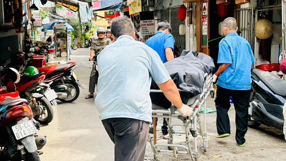 Người nước ngoài dạy tiếng Anh chết trong căn nhà ở quận 1