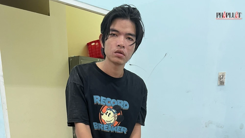 Đội CSHS, Công an quận 12 đã nhanh chóng xác định, bắt được nghi can đột nhập tiệm điện thoại trộm tài sản. Ảnh: CA