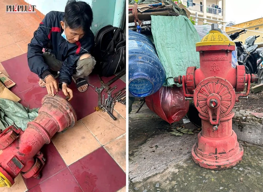 Ông Nhàn tỏ ra có kinh nghiệm khi khóa van nước rồi mới tháo trụ chữa cháy. Ảnh: CA