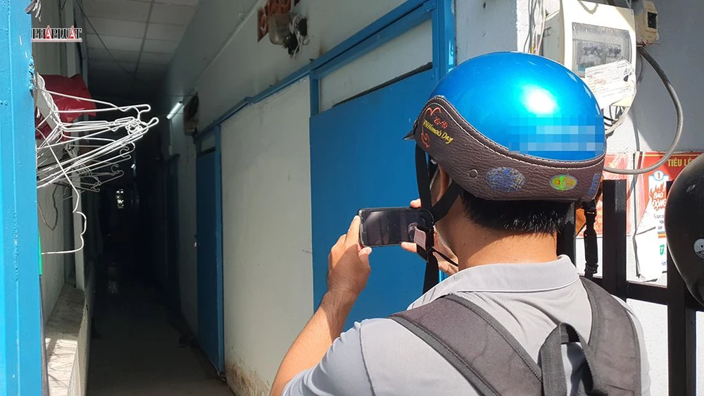 Đến rạng sáng ngày 30-8, cơ quan chức năng mới hoàn tất công tác khám nghiệm hiện trường, điều tra vụ việc. Ảnh: NT