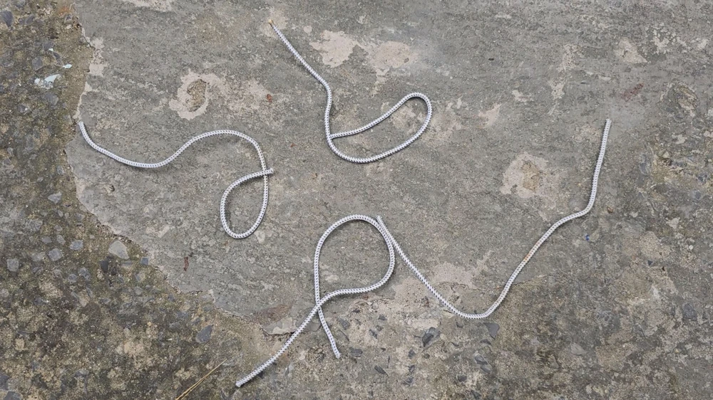 Trộm cột cửa 6 phòng trọ, nhốt hơn 10 người lúc rạng sáng ở Tân Phú