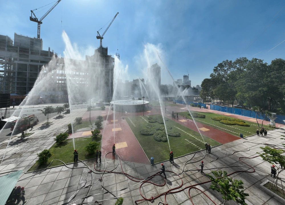 Lần đầu tiên 5000 người tham gia diễn tập PCCC ở Metro Bến Thành – Suối Tiên