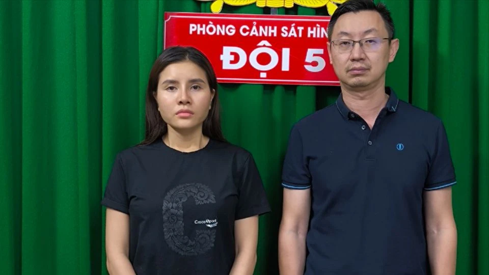 Nhà hàng cho 200 tiếp viên nữ đi khách giá từ 5 triệu đến 12 triệu/đêm