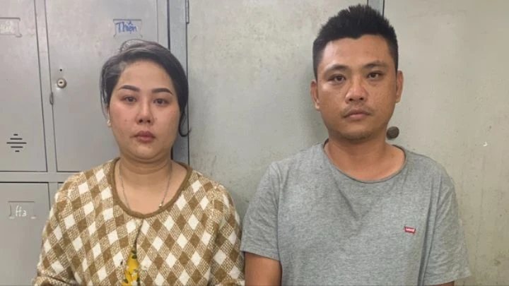 Nhóm cho vay lãi nặng tạt sơn hàng xóm của con nợ để gây áp lực