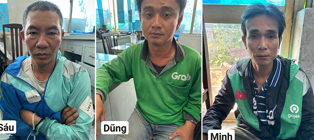 Công an quận 1 bắt giữ nhóm chuyên móc túi trên xe buýt