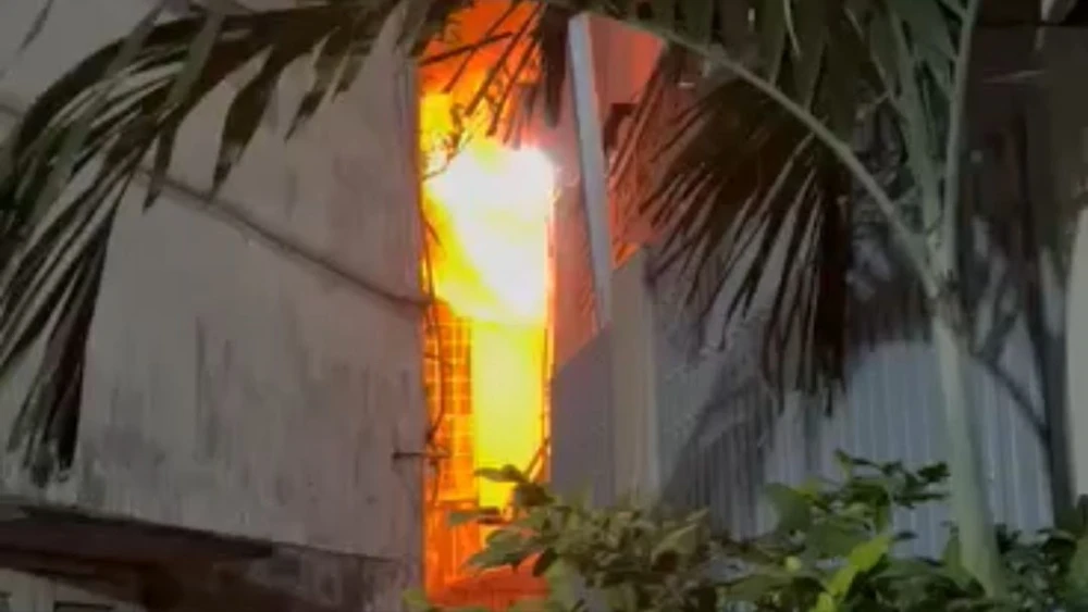 Một số người thoát kịp trong đám cháy 3 căn nhà khiến 4 người chết ở quận 10