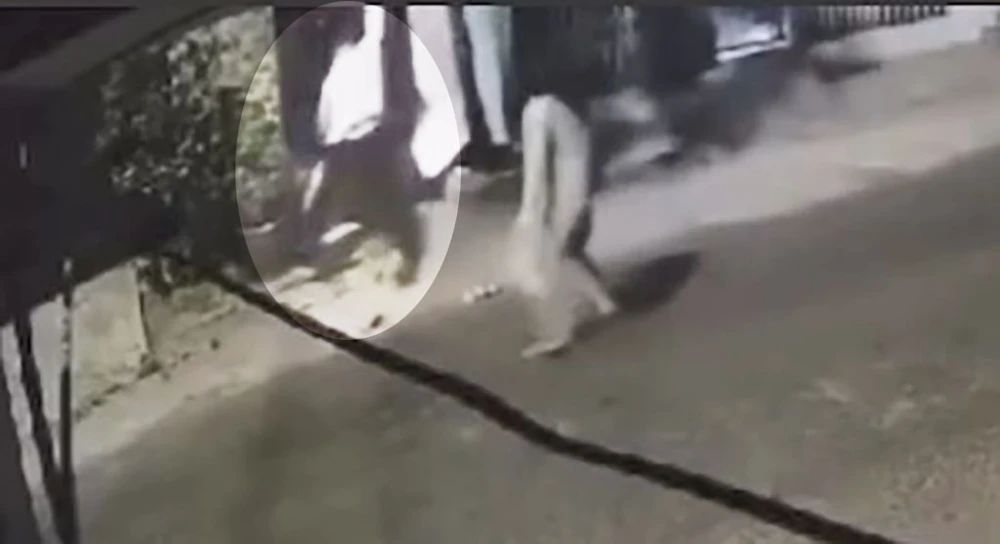 Diễn biến mới ‘vụ án mạng từ việc chó phóng uế’ qua camera an ninh