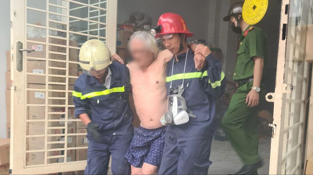 Tổ liên gia mau chóng dập lửa cháy nhà, thiệt hại chỉ còn 300 ngàn ở Gò Vấp