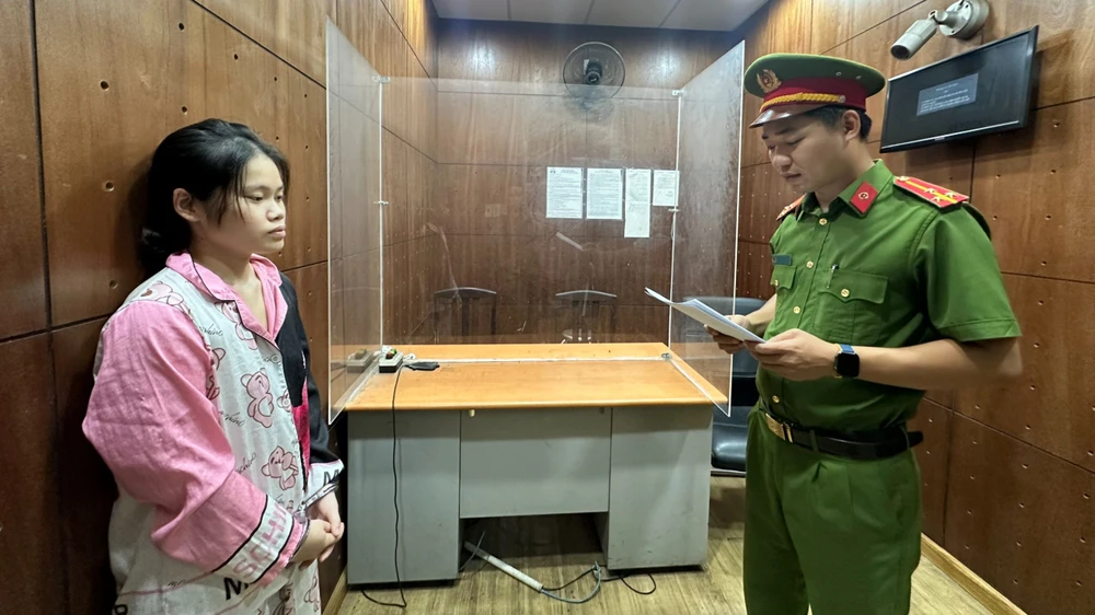 Kẻ bắt cóc 2 bé gái ở phố đi bộ Nguyễn Huệ móc nối với người nước ngoài