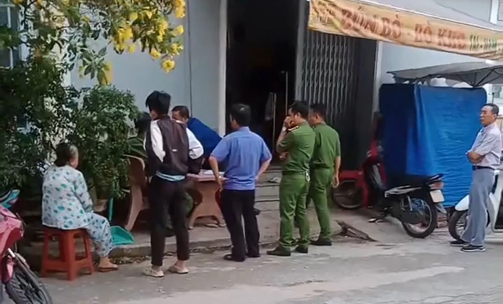 Mâu thuẫn xô xát với con trai, người cha tử vong ở Hóc Môn