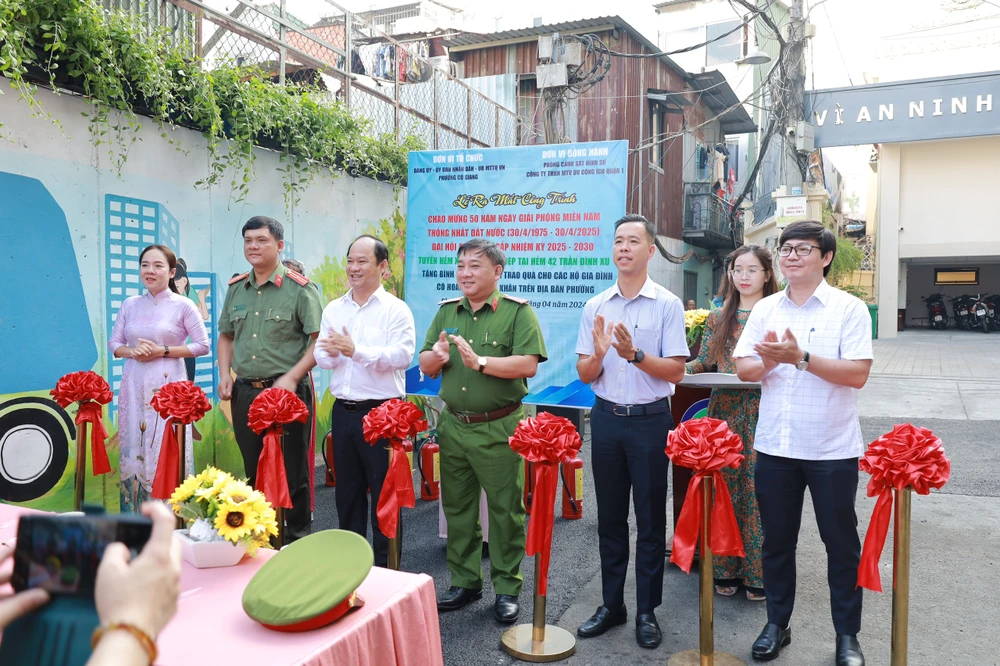 Không gian xanh ở hẻm 42 Trần Đình Xu, trụ sở của cảnh sát đặc nhiệm