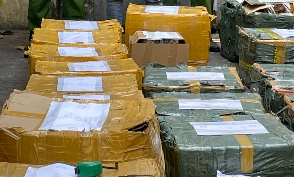 Đã qua Tết 2 tháng, công an vẫn bắt được gần 1,4 tấn pháo nổ