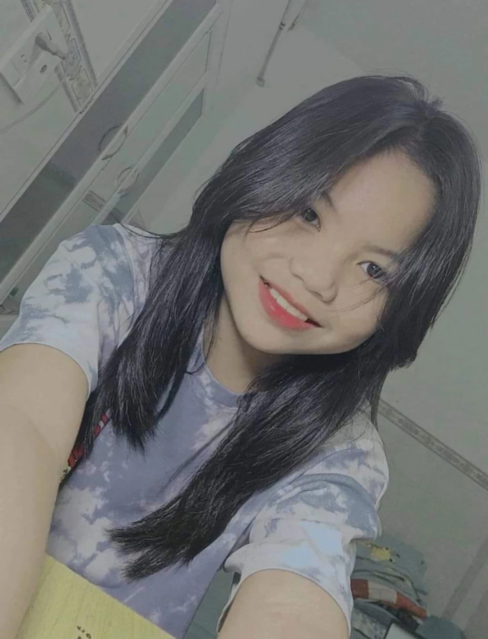 Bé gái 11 tuổi mất liên lạc sau khi được một người như xe ôm chở đi