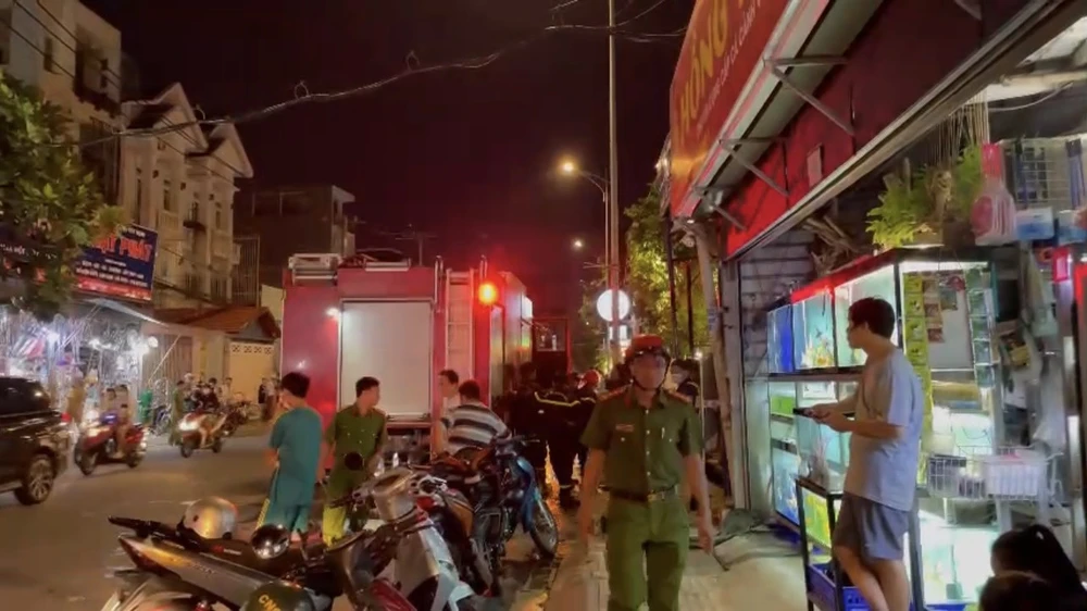 Cháy nhà ở quận 12, một phụ nữ tử vong