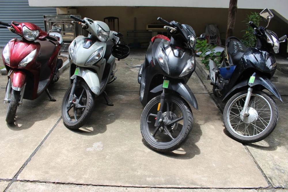 Công an bắt nhóm 8 người chuyên móc túi sinh viên… trong lễ tốt nghiệp, lễ hội