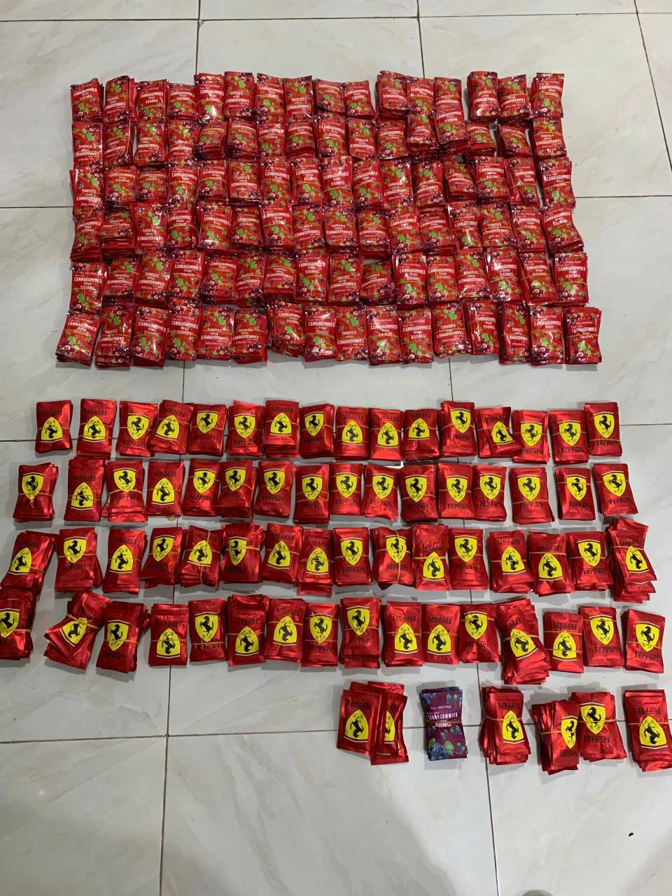 ong-trum-23-tuoi-dieu-hanh-duong-day-ma-tuy-xuyen-quoc-gia-nhu-the-nao (4).jpg