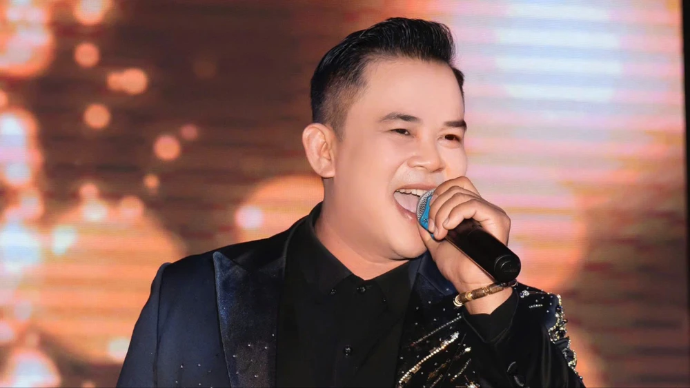 ca sỹ Quốc Kháng chạy án với giá 9 tỉ đồng bị Công an TP.HCM bắt