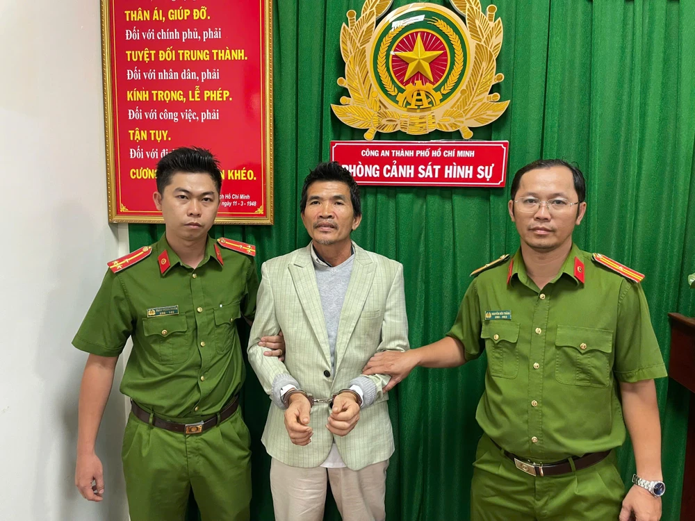 Công an TP.HCM bắt giám đốc Cao Văn Đạt