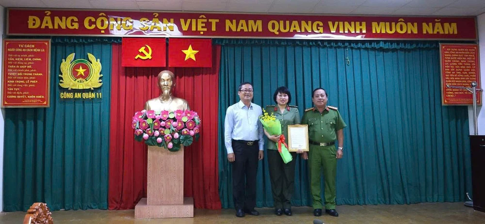 Công an quận 11 được khen vì phá chuyên án bắt đường dây mua bán pháo