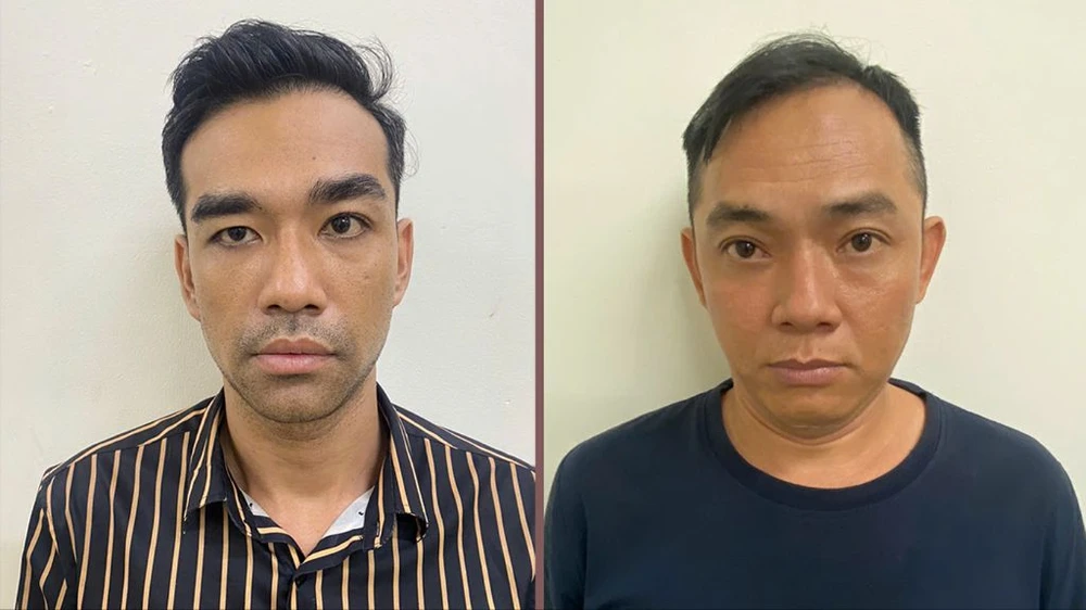 Lộ tài sản đi đổ xăng, người phụ nữ bị 2 kẻ cướp theo dõi, giật đồ