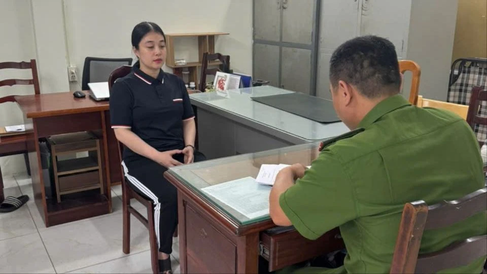 Khởi tố, bắt tạm giam nữ tài xế xe Mercedes tông nhiều xe máy ở Thủ Đức