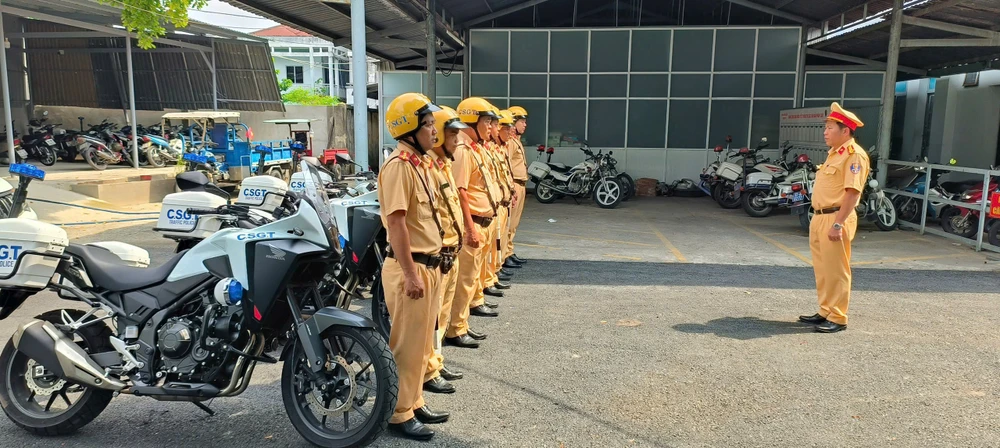 CSGT TP.HCM xử lý hàng ngàn vi phạm, giữ vững trật tự dịp lễ 30-4 và 1-5