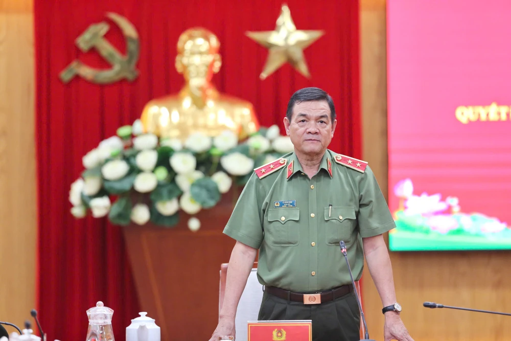 thieu-tuong-nguyen-thanh-huong-duoc-bo-nhiem-lai-lam-pho-giam-doc-cong-an-tp-hcm.jpg