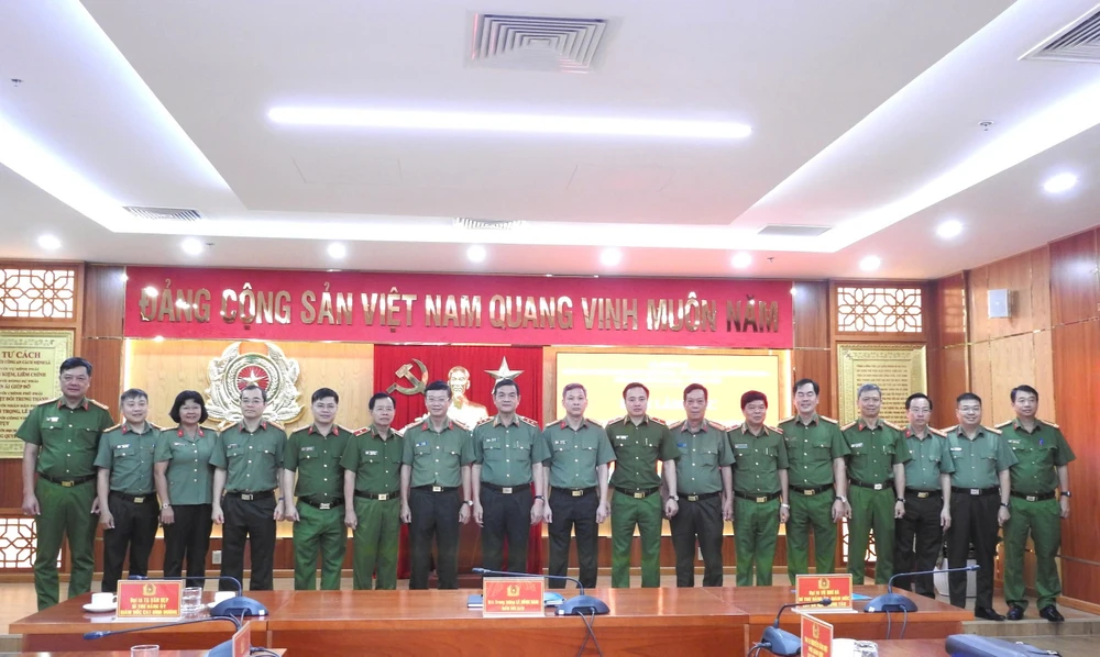 cong-an-tp-hcm-ba-ria-vung-tau-va-binh-duong-lam-viec-chuan-bi-cho-cong-tac-sap-nhap (4).jpg