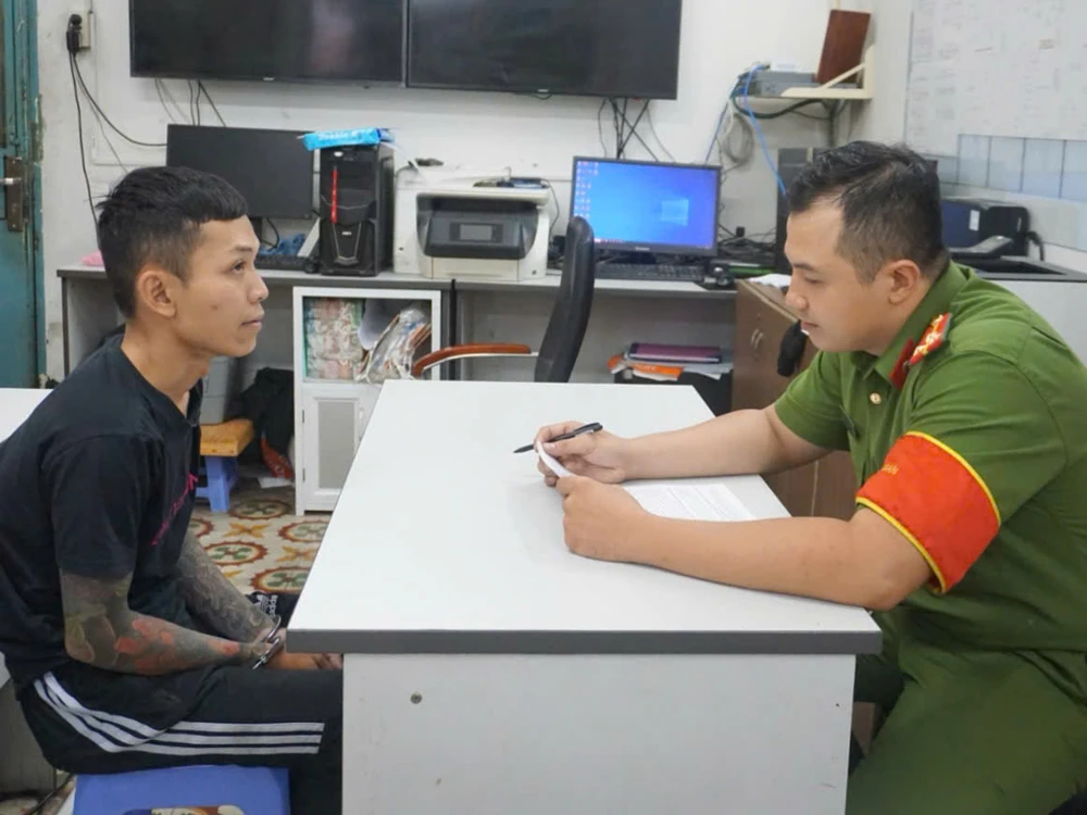 dac-nhiem-bat-nhanh-ke-cuop-giat-dien-thoai-cua-nu-du-khach-my-sau-10-gio (2).jpg