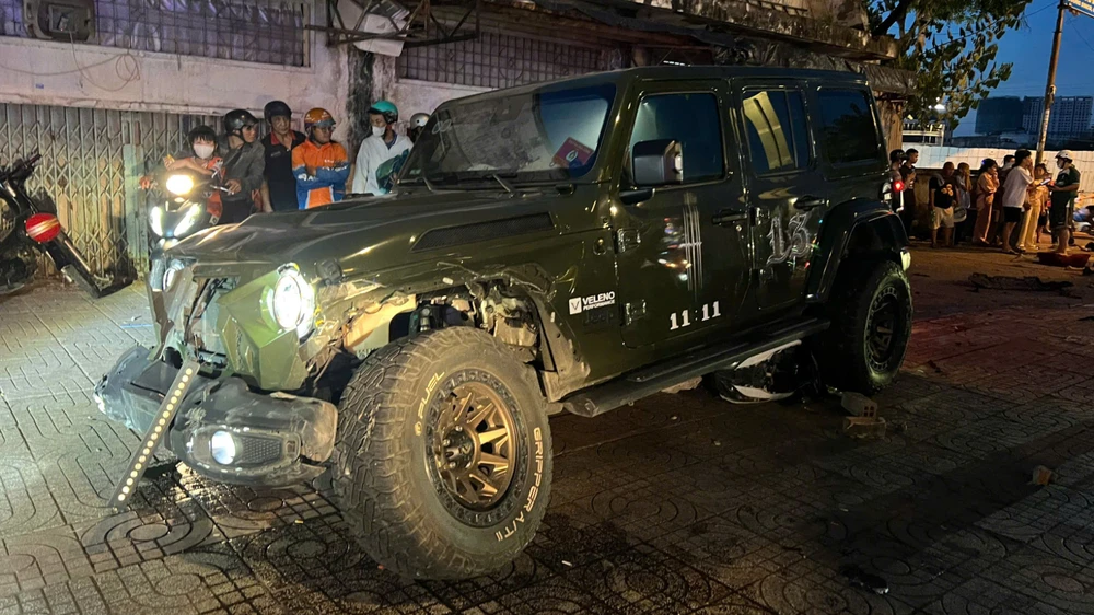 Chiếc xe Jeep gây tai nạn tông chết 2 mẹ con. Ảnh: HT