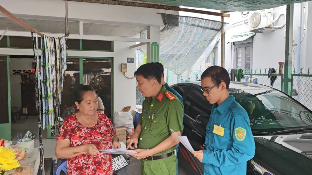 Phường Phú Thuận ra quân kiểm tra, tuyên truyền PCCC tại nhà trọ, chung cư