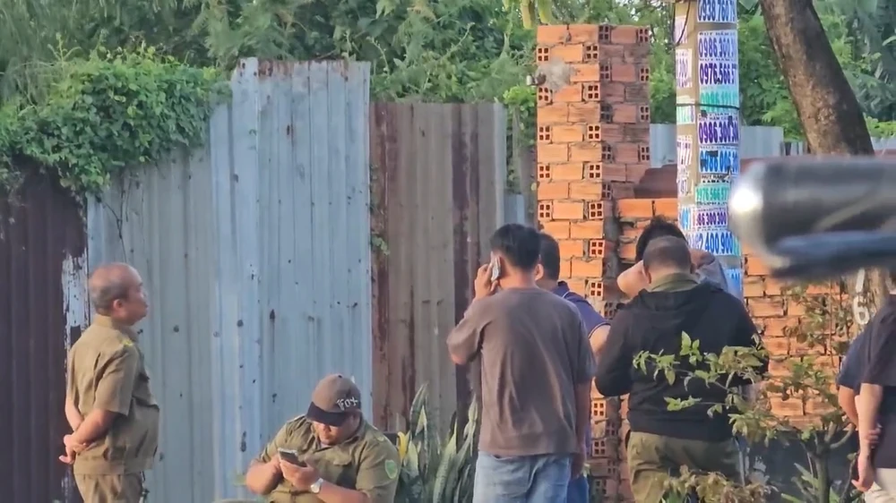 Bị ‘tình cũ’ tưới xăng đốt, người phụ nữ may mắn thoát nạn ở xã Bà Điểm