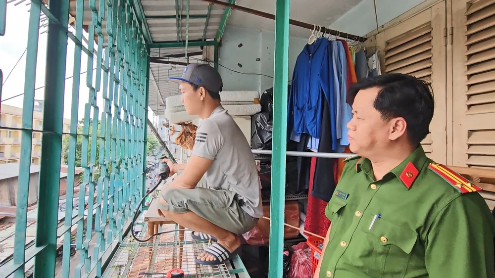 tp-hcm-tam-dung-hoat-dong-344-nha-tro-nha-ngan-phong-cho-thue-vi-pham-an-toan-pccc (11).jpg