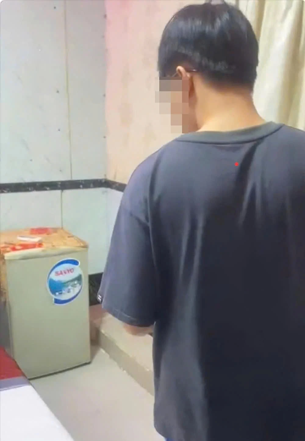 Tổ xử lý 'bắt cóc online' giải cứu 2 sinh viên bị lừa tự nhốt mình trong khách sạn