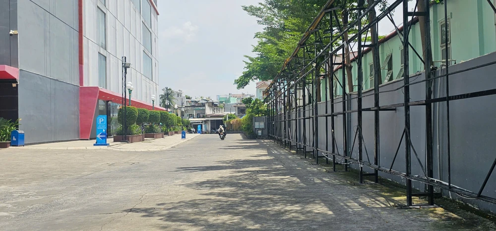 Hỗn chiến trên đường Phạm Văn Chí nghi do nhìn đểu