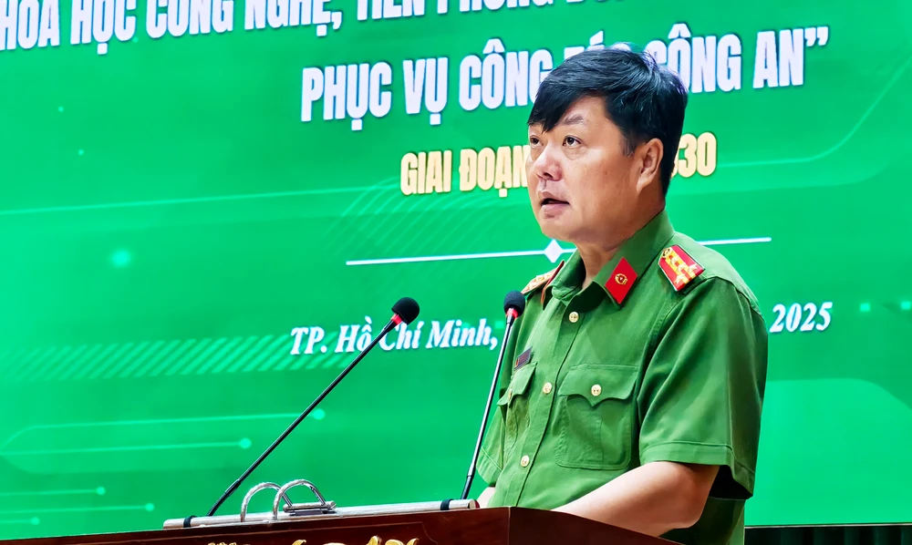 tuoi-tre-cong-an-tp-hcm-tien-phong-ung-dung-cong-nghe-doi-moi-sang-tao-phuc-vu-nhan-dan-4.jpg