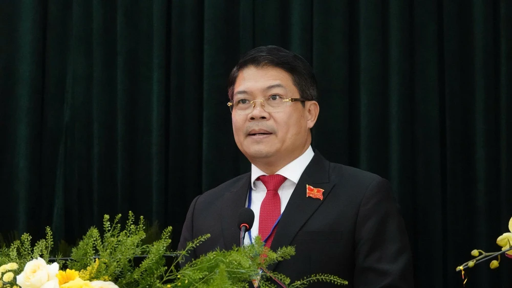 ong-nguyen-thanh-loi-lam-bi-thu-xa-binh-chanh (2).jpg