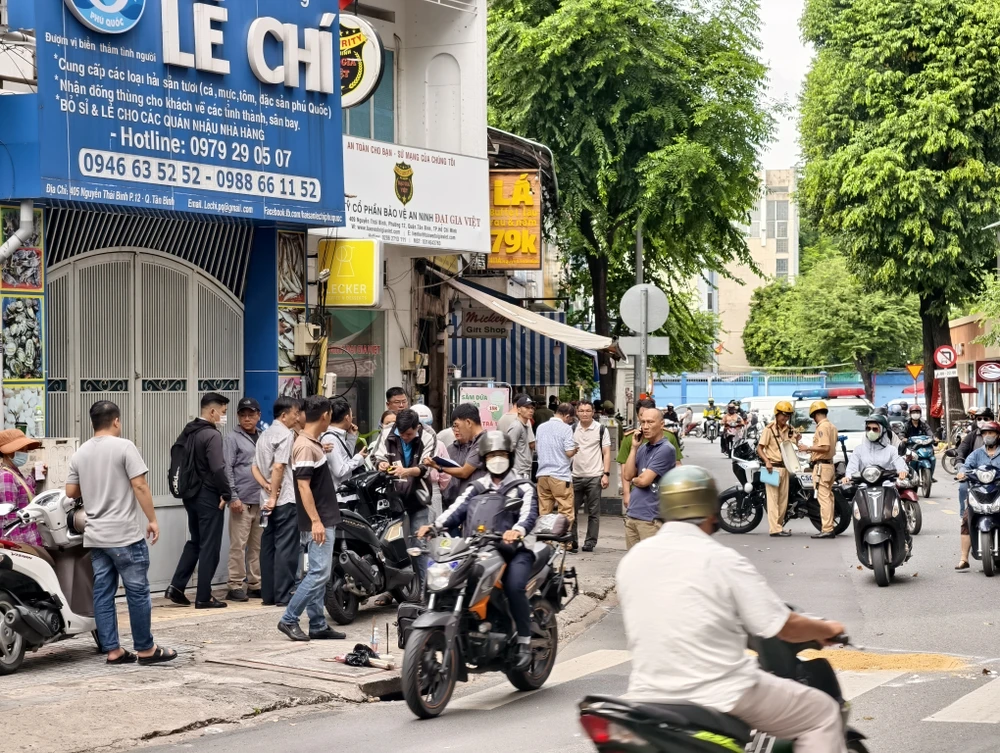 Cô gái trẻ tử vong sau tai nạn ở phường Bảy Hiền