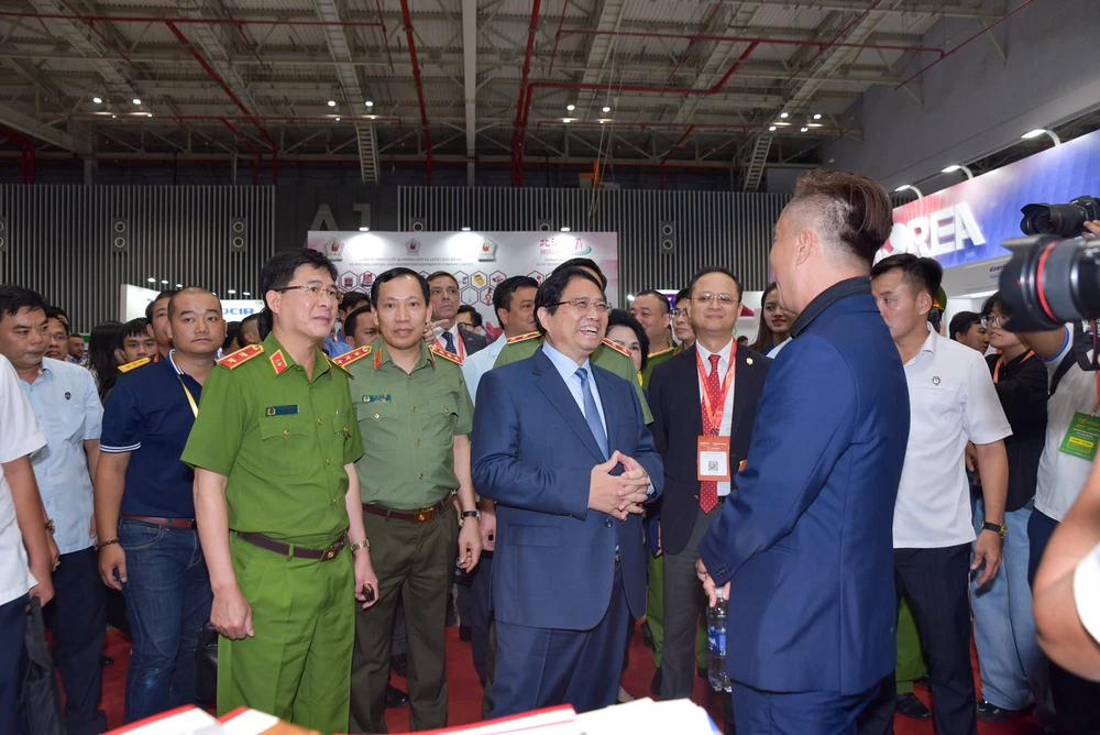 Thủ tướng Phạm Minh Chính: Xây dựng văn hóa PCCC, nâng cao kỹ năng cứu nạn cứu hộ toàn dân