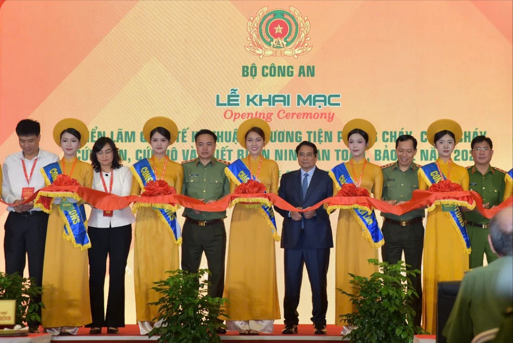 Thủ tướng Phạm Minh Chính: Xây dựng văn hóa PCCC, nâng cao kỹ năng cứu nạn cứu hộ toàn dân