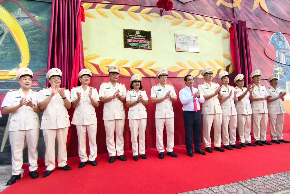 trung-tuong-mai-hoang-giam-doc-cong-an-tp.hcm (18).jpg