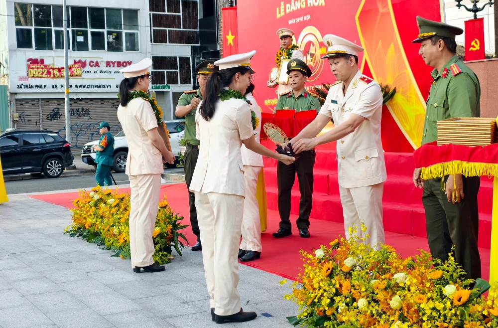 trung-tuong-mai-hoang-giam-doc-cong-an-tp.hcm (5).jpg