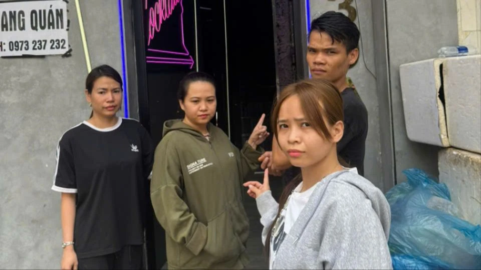 Công an TP.HCM phát hiện 2 nhà hàng buôn bán khí cười ở phường Sài Gòn, Cầu Ông Lãnh