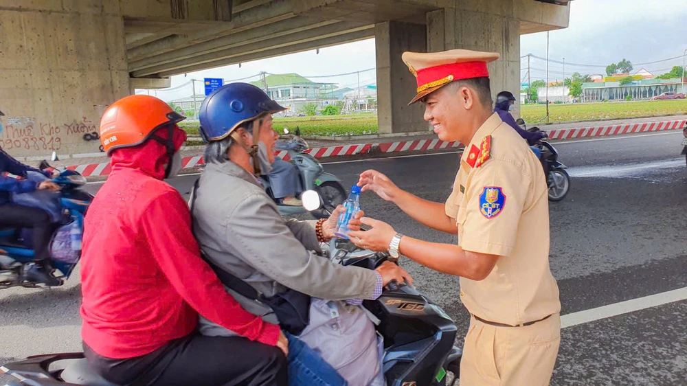 CSGT Công an TP.HCM tăng cường đảm bảo an toàn giao thông dịp lễ Quốc khánh 2-9
