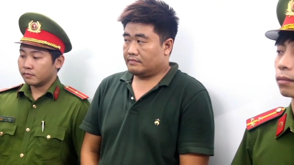 Khởi tố tài xế đánh cụ ông 72 tuổi ở giao lộ trung tâm TP.HCM