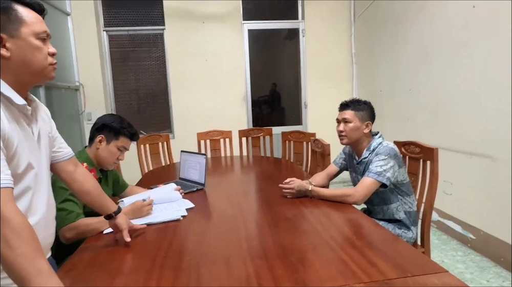 TP.HCM: Giả Công an vào công viên để cướp tài sản, ba thanh niên bị bắt